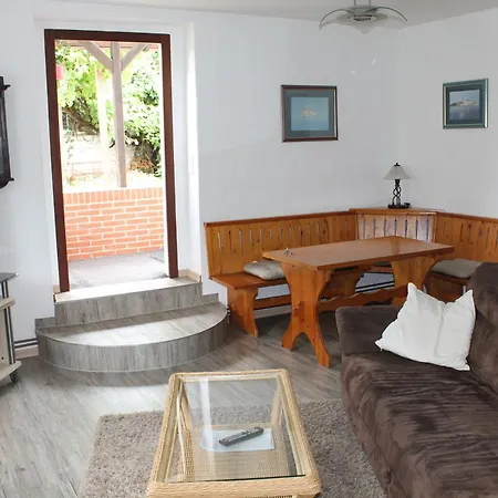 Heiliger Διαμέρισμα *